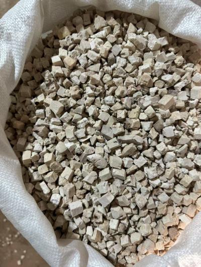 大量茯苓丁（15吨）、鲜茯苓（20吨）急售