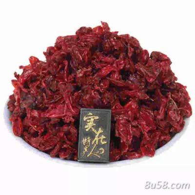 山茱萸，对于肾亏，风湿，腰膝酸软，没精神，头昏眼花，等有着显著的作用。