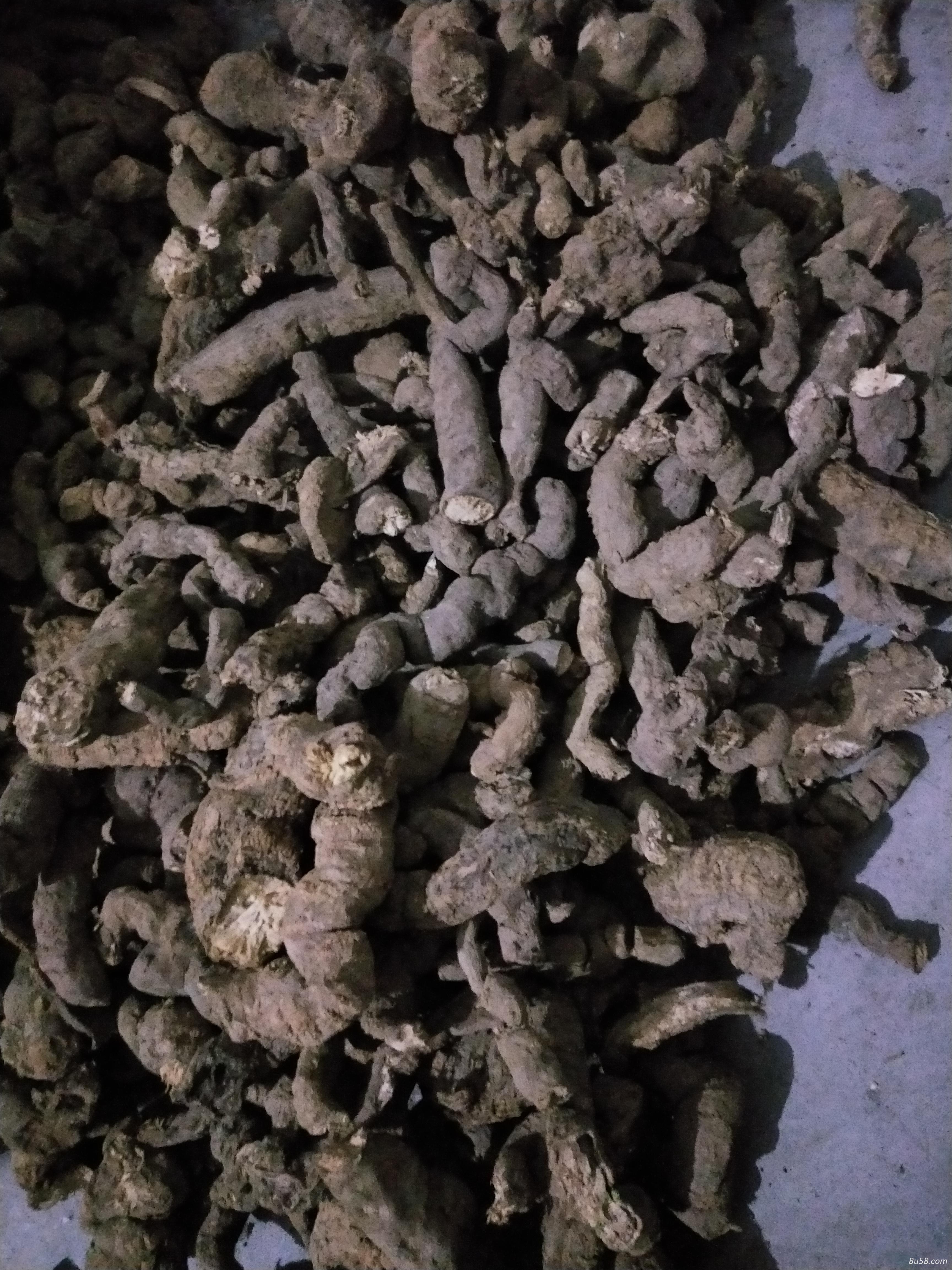 自己父亲在山上挖的野防己，现已晒干三十斤如果有需要可以联系我