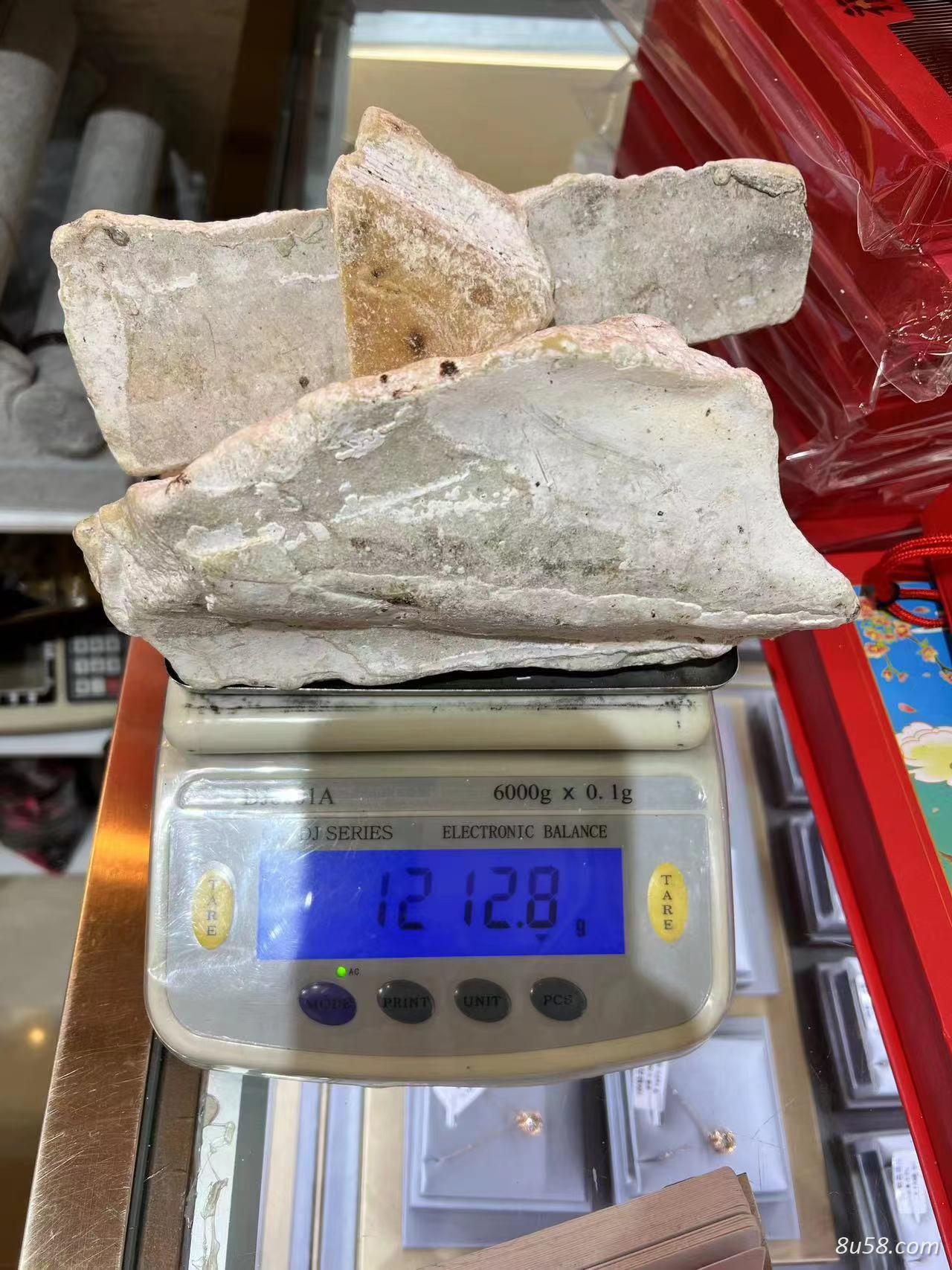 龙涎香价格好，有量联系。