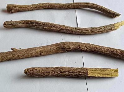 库存近千吨进口甘草出售