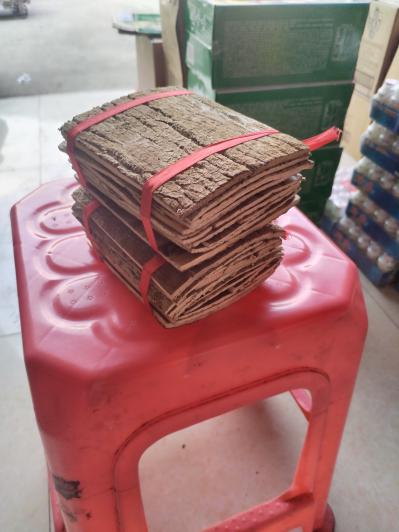 杜仲扎巴方块  11cm*13.5cm
