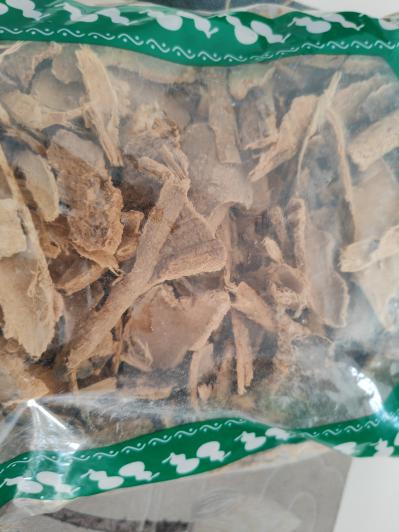 椿树根皮