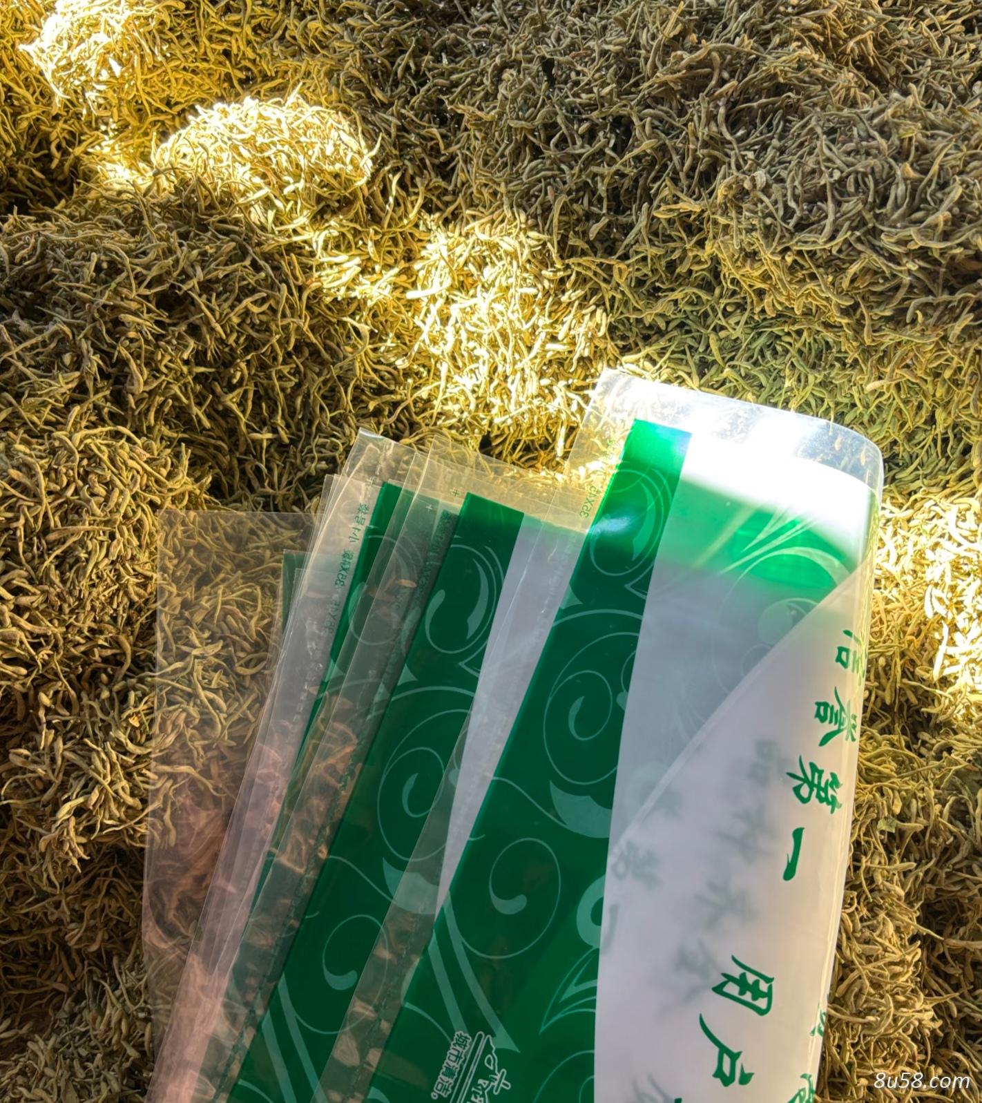 金银花有哪几个产地？金银花的功效与作用是什么？金银花是不是药食两用中药材？